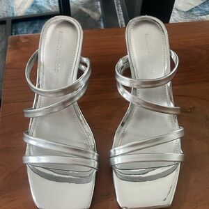 NEVER WORN Marc Fisher Heels